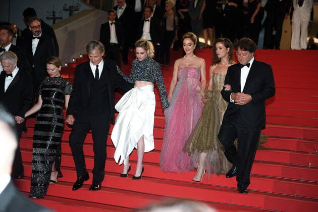 75eme Festival International du Film de Cannes. Montee des marches du film Crimes du futur . Festival de Cannes 2022 - The 75th annual Cannes film festival 2022 in Cannes - France - Crimes of the future Red Carpet - David Cronenberg, Léa Seydoux, Viggo Mortensen, Kristen Stewart, Denise Capezza, Lihi Kornowski 280682 2022-05-23 Cannes France  Copyright: xMPPx STAR_280682_224