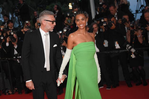 75eme Festival International du Film de Cannes. Montee des marches du film Crimes du futur . Festival de Cannes 2022 - The 75th annual Cannes film festival 2022 in Cannes - France - crimes of the future Red Carpet - Vincent Casset; Tina Kunakey 280682 2022-05-23 Cannes France  Copyright: xMPPx STAR_280682_183