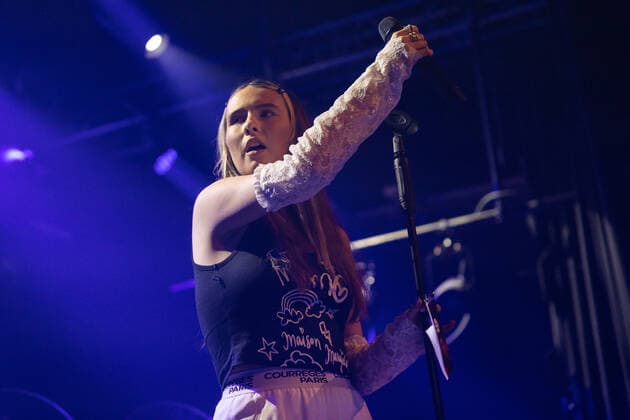Mimi Webb live in Oslo, Norway Oslo, Norway. 23rd, May 2022. The English singer and songwriter Mimi Webb performs a live concert at Parkteatret in Oslo. Oslo Norway  Copyright: xGonzalesxPhoto StianxS.xMollerx