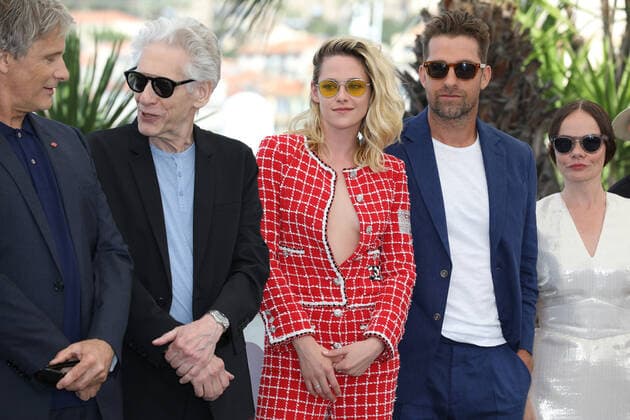 May 24, 2022, Cannes, Cote d Azur, France: KRISTEN STEWART attends the CRIMES OF THE FUTURE photocall during 75th annual Cannes Film Festival Cannes France - ZUMAc179 20220524_zep_c179_097 Copyright: xMickaelxChavetx