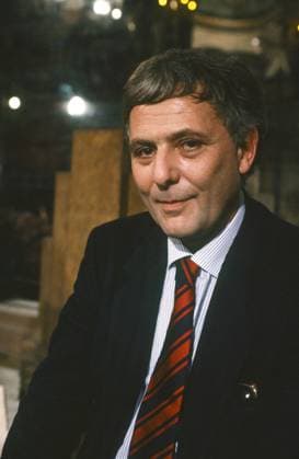 Philippe Sollers, 1990 Philippe Sollers invited on the 700th edition of the literary TV show Apostrophes , at the MusÃ©e GrÃ©vin. January 5, 1990. Photo Jacques Loew Copyright: xJacquesxLoew Photo12x LWE21A01_124