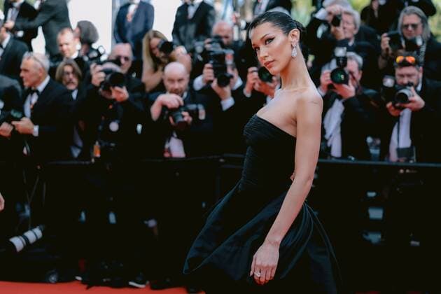 75eme Festival International du Film de Cannes. Montee des marches du film L innocent pour le 75eme anniversaire du festival. 75th Cannes International Film Festival. Rise of the steps of the film L innocent for the 75th anniversary of the festival 280725 0000-00-00 Cannes France Hadid, Bella  Copyright: xTerencexBaelenx STAR_280725_004