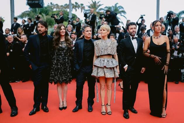 75eme Festival International du Film de Cannes. Montee des marches du film L innocent pour le 75eme anniversaire du festival. 75th Cannes International Film Festival. Rise of the steps of the film L innocent for the 75th anniversary of the festival 280725 0000-00-00 Cannes France Mastroianni, Chiara; Fois, Marina; Garcia Bernal, Gael; Luna, Diego; Exarchopoulos, Adèle  Copyright: xTerencexBaelenx STAR_280725_127