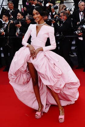 Jourdan Dunn CELEBRITES : 75eme Festival de Cannes - Tapis rouge du film Â« L?Innocent et de la soiree anniversaire du 75eme festival Â» - 24 05 2022 NorbertScanella Panoramic 