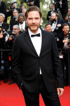 May 24, 2022, Cannes, France: Daniel Bruehl attends the anniversary screening of The Innocent during the 75th Annual Cannes Film Festival at Palais des Festivals in Cannes, France, on 24 May 2022. Photo: Cannes France - ZUMAm179 20220524_zep_m179_125 Copyright: xAlecxMichaelx