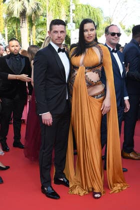 Internationale Filmfestspiele von Cannes, Elvis Premiere 75th Cannes Film Festival 2022, red carpet Elvis Pictured: Adriana Lima, Andre Lemmers  Copyright: xManuelexMangiarottix xipa-agencyx xVeneziax2020x