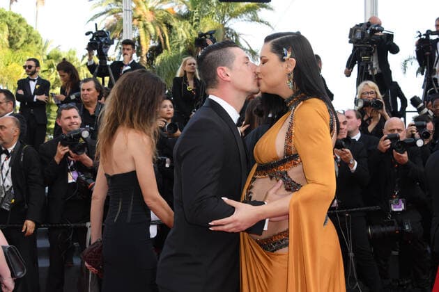 Internationale Filmfestspiele von Cannes, Elvis Premiere - Adriana Lima schwanger 75th Cannes Film Festival 2022, red carpet Elvis Pictured: Adriana Lima, Andre Lemmers  Copyright: xManuelexMangiarottix xipa-agencyx xVeneziax2020x