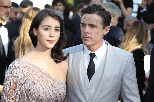 Internationale Filmfestspiele von Cannes, Elvis Premiere May 25, 2022, Cannes, Cote d Azur, France: CAYLEE COWAN and CASEY AFFLECK attends the Elvis screening during 75th annual Cannes Film Festival Cannes France - ZUMAc179 20220526_zep_c179_082 Copyright: xMickaelxChavetx