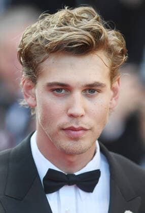Internationale Filmfestspiele von Cannes, Elvis Premiere American actor Austin Butler attends the premiere of Elvis at Palais des Festivals at the 75th Cannes Film Festival, France on Wednesday, May 25, 2022.  CAN20220525138 RUNExHELLESTAD