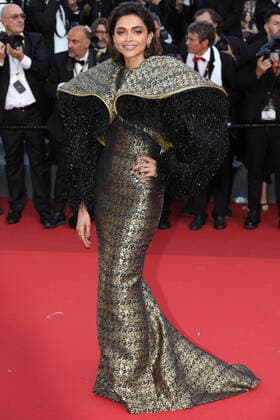 Internationale Filmfestspiele von Cannes, Elvis Premiere May 25, 2022, Cannes, Cote d Azur, France: DEEPIKA PADUKONE attends the Elvis screening during 75th annual Cannes Film Festival Cannes France - ZUMAc179 20220526_zep_c179_092 Copyright: xMickaelxChavetx
