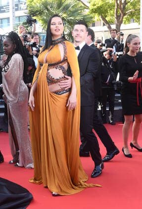 75th Cannes Film Festival - Elvis - Premiere Featuring: Adriana Lima Where: Cannes, France When: 25 May 2022 Credit: Cover Images Copyright: xx 51591260 EDITORIAL USE ONLY. NOT FOR USE BY NEWSPAPERS BASED IN THE UK.