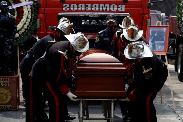 Raúl Esquivel Carbajal Died At 77, Posthumous Tribute MEXICO CITY, MEXICO - MAY 25, 2022: Firefighters take part during posthumous tribute in a funeral of the Chief Vulcan Raúl Esquivel Carbajal, died at 77, was a firefighter with 49 years save lives at Mexico City s Central Fire Station. On May 25, 2022 In Mexico City, Mexico. (Photo by Luis Barron Eyepix Group) Copyright: xLuisxBarronx xEyepixxGroupx EYEPIX_LB_25052022_62367