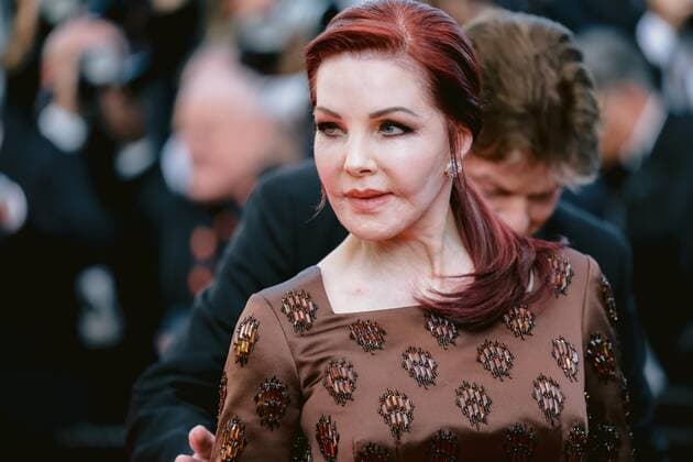 75eme Festival International du Film de Cannes. Montee des marches du film Elvis . 75th International Cannes Film festival. Red carpet for Elvis movie 280784 0000-00-00 Cannes France Beaulieu-Presley, Priscilla  Copyright: xTerencexBaelenx STAR_280784_110