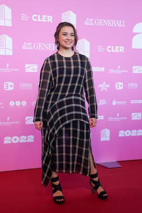 25 05 2022, Zug, Bossard Arena, Swiss Music Awards, Joya Marleen Schedler wins in the categories of best female act, SRF 3 Best Talent and best hit Zug Bossard Arena Zug Switzerland  Copyright: xJustPictures.ch DanielaxPorcellix