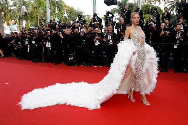 May 25, 2022, Cannes, France: Leonie Hanne attends the premiere of Elvis during the 75th Annual Cannes Film Festival at Palais des Festivals in Cannes, France, on 25 May 2022. Photo: Cannes France - ZUMAm179 20220525_zep_m179_007 Copyright: xAlecxMichaelx