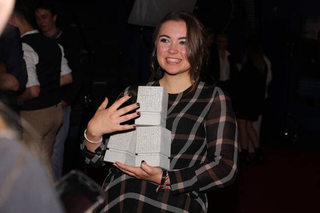Joya Marleen 15 Swiss Music Awards 2022 Swiss singer Joya Marleen Nominee and winner of the concrete block in the three categories Best Female Act, Best Hit and SRF 3 Best Talent Presentation of the 15 Swiss Music Awards on 25 05 2022 in the Bossard Arena Zug Canton Zug, Switzerland.
