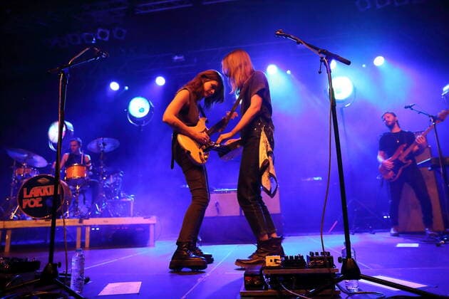 Rebecca Lovell and Megan Lovell, v l , of the band Larkin Poe at a concert at Huxleys Neue Welt in Berlin, 25 May 2022 Larkin Poe Concert Berlin