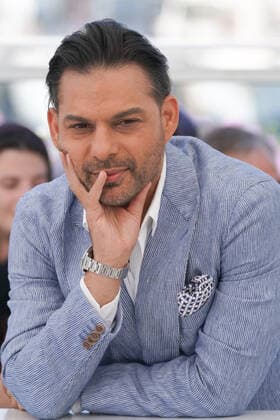 Payman Maadi (Acteur) CELEBRITES : 75Ã me Festival de Cannes - Photocall du film Â« Leila?s Brothers Â» - 26 05 2022 NorbertScanella Panoramic 