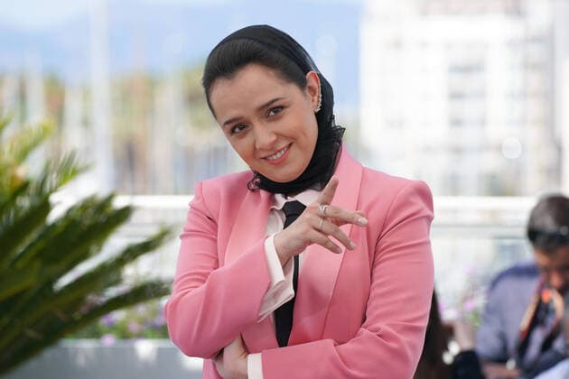 Taraneh Alidoosti (actrice) CELEBRITES : 75Ã me Festival de Cannes - Photocall du film Â« Leila?s Brothers Â» - 26 05 2022 NorbertScanella Panoramic 