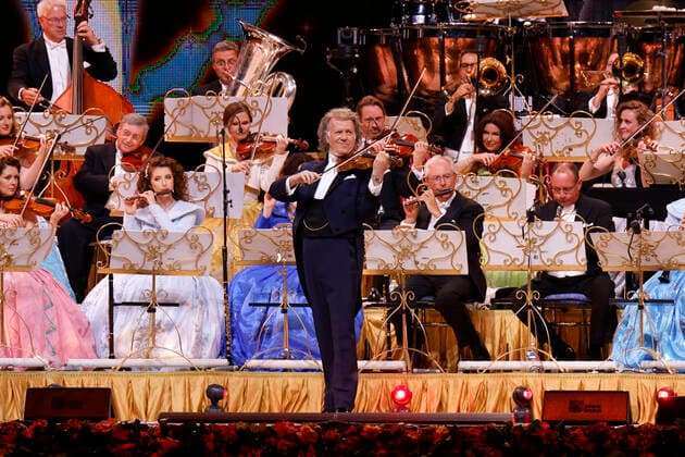 Star violinist Andre Rieu with his Johann Strauss Orchestra during his concert as part of the Happy Together Tour live at the Lanxess Arena Cologne, 25 05 2022 NRW Germany Copyright: xChristophxHardtx