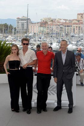 75th Cannes film festival 2022, Photocall film Elvis. Pictured: Baz Luhrmann, Tom Hanks, Olivia Dejonge, Austin Butler  Copyright: xAlbertoxTerenghi Cannesx2022x xix xVenezia2020x