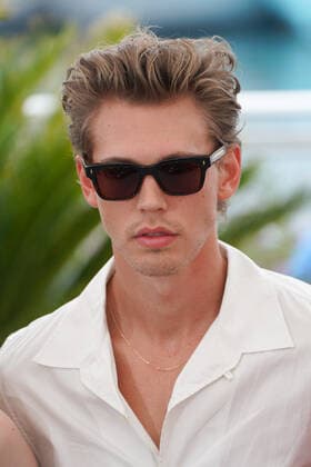 Austin Butler CELEBRITES : 75Ã me Festival de Cannes - Photocall du film Â« Elvis Â» - 26 05 2022 NorbertScanella Panoramic 