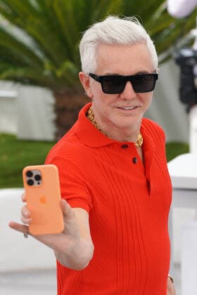 Baz Luhrmann CELEBRITES : 75Ã me Festival de Cannes - Photocall du film Â« Elvis Â» - 26 05 2022 NorbertScanella Panoramic 