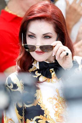 May 26, 2022, Cannes, France: Priscilla Presley poses at the photocall of Elvis during the 75th Annual Cannes Film Festival at Palais des Festivals in Cannes, France, on 26 May 2022. Photo: Cannes France - ZUMAm179 20220526_zep_m179_013 Copyright: xAlecxMichaelx