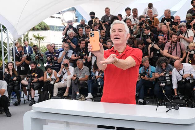 75eme Festival International du Film de Cannes. Photocall du film Elvis . 75th Cannes Film Festival. Photocall with cast of the film Elvis . 280825 2022-05-26 Cannes France Luhrmann, Baz  Copyright: xSergexArnalx xStarfacex STAR_280825_033