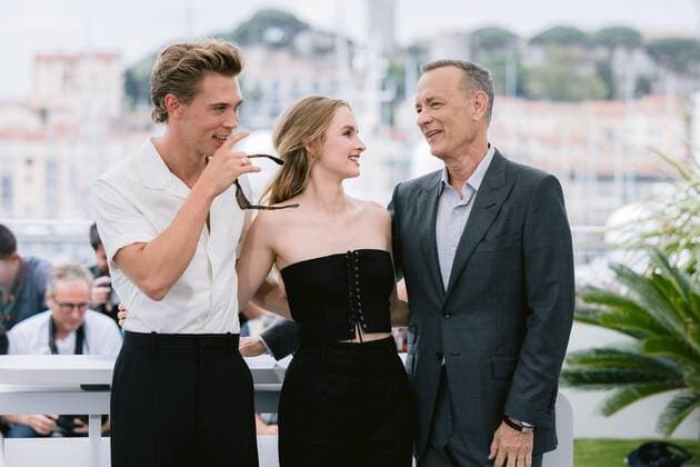 75eme Festival International du Film de Cannes. Photocall du film Elvis . 75th Cannes Film Festival. Photocall with cast of the film Elvis . 280825 2022-05-26 Alpes-Maritimes Cannes France Hanks, Tom; De Jonge, Olivia  Copyright: xTerencexBaelenx STAR_280825_082