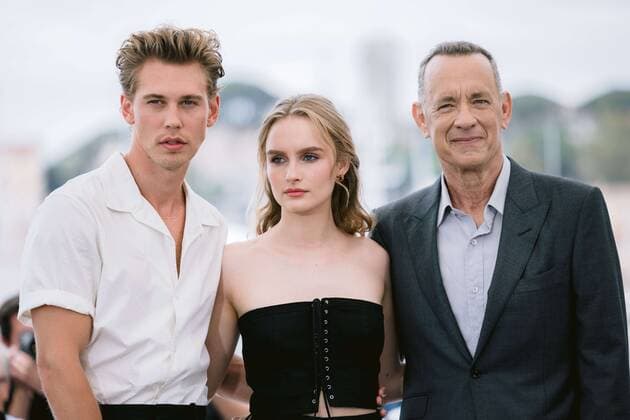 75eme Festival International du Film de Cannes. Photocall du film Elvis . 75th Cannes Film Festival. Photocall with cast of the film Elvis . 280825 2022-05-26 Alpes-Maritimes Cannes France Hanks, Tom; Butler, Austin; De Jonge, Olivia  Copyright: xTerencexBaelenx STAR_280825_087
