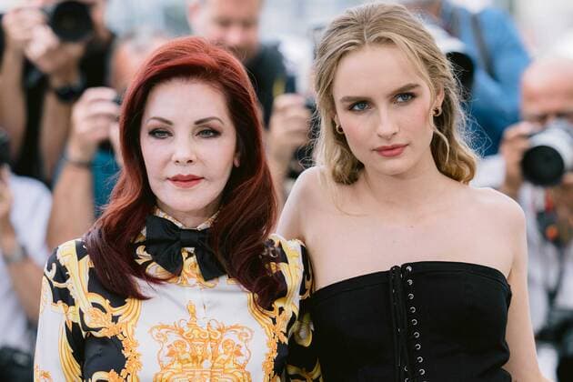 75eme Festival International du Film de Cannes. Photocall du film Elvis . 75th Cannes Film Festival. Photocall with cast of the film Elvis . 280825 2022-05-26 Alpes-Maritimes Cannes France Beaulieu-Presley, Priscilla; De Jonge, Olivia  Copyright: xTerencexBaelenx STAR_280825_093