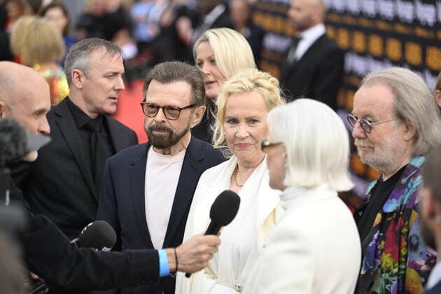 LONDON 20220526 Bjorn Ulvaeus, Anni Frid Lyngstad, Agnetha Faltskog and Benny Andersson arrive for the gala premiere of the ABBA Voyage concert at the ABBA Arena at Queen Elizabeth Olympic Park in London Photo Pontus Lundahl TT code 10050 LONDON GREAT BRITAIN x10050x,  Copyright: xPontusxLundahl TTx ABBA VOYAGE