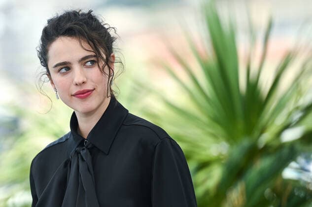 75eme Festival International du Film de Cannes. Photocall du film Stars at noon . Festival de Cannes 2022 - The 75th annual Cannes film festival 2022 in Cannes - France - Photocall of Stars at noon - Margaret Qualley 280851 2022-05-26 Cannes France  Copyright: xLionelxGuericolas MPPx STAR_280851_003