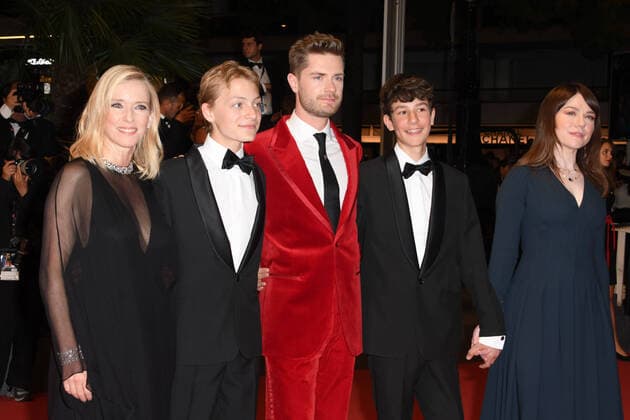 75th Cannes Film Festival 2022, red carpet Close Pictured: Emilie Dequenne, Gustav De Waele, Lukas Dhont, Eden Dambrine, LÃ a Drucker  Copyright: xManuelexMangiarottix xipa-agencyx xVeneziax2020x