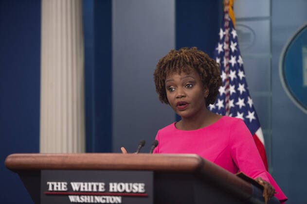 News Themen der Woche KW21 News Bilder des Tages White House Press Secretary Karine Jean-Pierre holds the daily press briefing in the James S. Brady Briefing Room at the White House in Washington, DC on Thursday, May 26, 2022.  WAP20220526200 BONNIExCASH