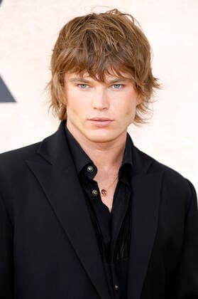 Jordan Barrett at the 28 amfAR Gala Cannes as part of the Festival de Cannes 2022 75 Cannes International Film Festival at the HÃ tel du Cap Eden Roc Antibes, 26 05 2022 Foto:xD.xBedrosianx xFuturexImage
