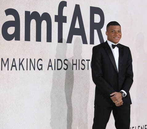 May 27, 2022, Cannes, Cote d Azur, France: Football superstar KYLIAN MBAPPE of France attends the amfAR Gala Cannes druing the 75th Annual Cannes Film Festival five days after he became the world s highest-paid footballer by signing a three-year extension deal with his current PARIS SAINT GERMAIN club worth almost Ã‚Â£1m a week Cannes France - ZUMAc179 20220527_zep_c179_001 Copyright: xMickaelxChavetx