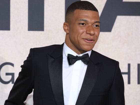 May 27, 2022, Cannes, Cote d Azur, France: Football superstar KYLIAN MBAPPE of France attends the amfAR Gala Cannes druing the 75th Annual Cannes Film Festival five days after he became the world s highest-paid footballer by signing a three-year extension deal with his current PARIS SAINT GERMAIN club worth almost Ã‚Â£1m a week Cannes France - ZUMAc179 20220527_zep_c179_006 Copyright: xMickaelxChavetx