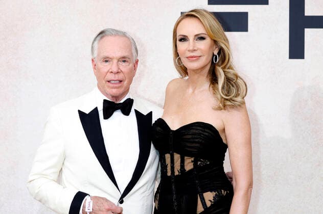 Tommy Hilfiger with wife Dee Ocleppo Hilfiger at the 28 amfAR Gala Cannes during the Festival de Cannes 2022 75 Cannes International Film Festival at HÃ tel du Cap Eden Roc Antibes, 26 05 2022 Foto:xD.xBedrosianx xFuturexImage