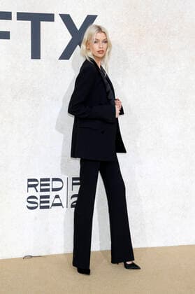 Stella Maxwell at the 28 amfAR Gala Cannes within the Festival de Cannes 2022 75 Cannes International Film Festival at HÃ tel du Cap Eden Roc Antibes, 26 05 2022 Foto:xD.xBedrosianx xFuturexImage
