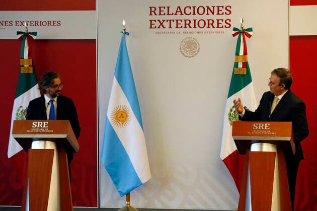 May 26, 2022, Mexico City, Mexico City, Mexico: Mexico s Foreign Affairs Minister Marcelo Ebrard and Argentina Foreign Affairs Minister Santiago AndrÅ½s Cafiero during a press conference to sign agreement of alliance between the countries Argentina-Mexico at the Mexican Foreign Ministry. On May 26, 2022 In Mexico City, Mexico. Mexico City Mexico - ZUMAe321 20220526_zia_e321_032 Copyright: xLuisxBarronx xEyepixxGroupx