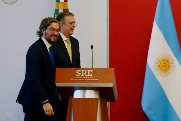 May 26, 2022, Mexico City, Mexico City, Mexico: Mexico s Foreign Affairs Minister Marcelo Ebrard and Argentina Foreign Affairs Minister Santiago AndrÅ½s Cafiero during a press conference to sign agreement of alliance between the countries Argentina-Mexico at the Mexican Foreign Ministry. On May 26, 2022 In Mexico City, Mexico. Mexico City Mexico - ZUMAe321 20220526_zia_e321_037 Copyright: xLuisxBarronx xEyepixxGroupx