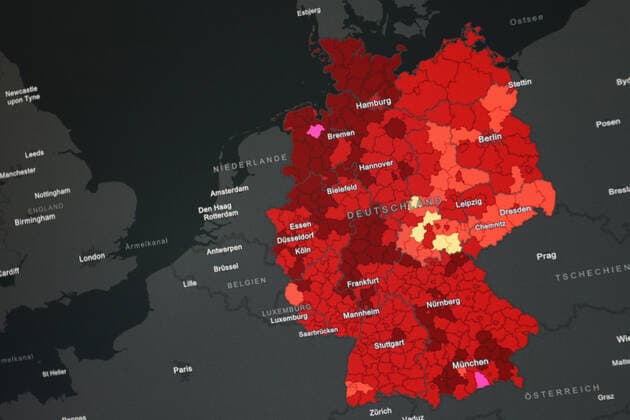 RKI dashboard, 7 day incidence is now 211.2 7 day incidence, RKI dashboard on a monitor on 27 05 2022 in Siegen Germany.