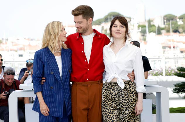 Lea Drucker, Lukas Dhont and Emilie Dequenne at the photocall for the feature film Close at the Festival de Cannes 2022 75 Cannes International Film Festival at the Palais des Festivals Cannes, 27 05 2022. Foto:xD.xBedrosianx xFuturexImage