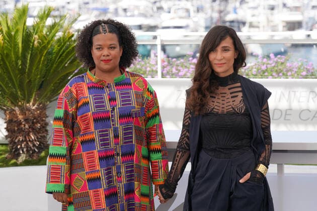 Anne CissÃ - Uda Benyamina CELEBRITES : 75Ã me Festival de Cannes - Photocall du film Â« Salam Â» - 27 05 2022 NorbertScanella Panoramic 