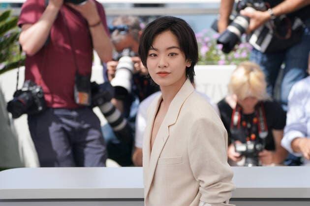 CELEBRITES : 75Ã me Festival de Cannes - Photocall du film Â« Broker Â» - 27 05 2022 NorbertScanella Panoramic 