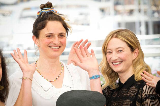 IPP Photo Daniele Cifala™ Cannes 26 05 2022 Rendez Vous With Alice Rohrwacher Photocall The 75th Annual Cannes Film Festival in the photo Alice Rohrwacher and Alba Rohrwacher Italy Photo Press World Copyright  0