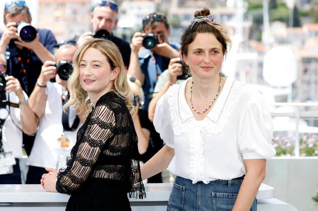 Alba Rohrwacher and Alice Rohrwacher at the Rendez Vous with Alice Rohrwacher public event photocall at the Festival de Cannes 2022 75 Cannes International Film Festival at the Palais des Festivals Cannes, 27 05 2022. Foto:xD.xBedrosianx xFuturexImage