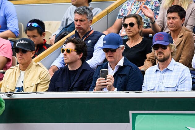 Woody Harrelson - Owen Wilson CELEBRITES : Roland Garros 2022 - Internationaux de France - 27 05 2022 FedericoPestellini Panoramic 